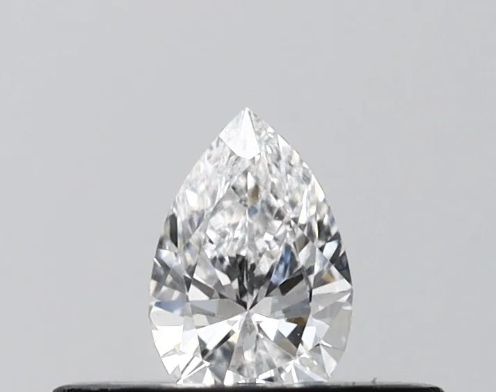0.21ct Pear Lab Grown Diamond (Colour D, Clarity VS2, IGI Certified)