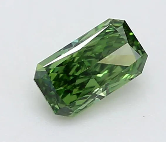 0.21ct Radiant Lab Grown Diamond (Colour Fancy Vivid Green, Clarity VVS2, IGI Certified)
