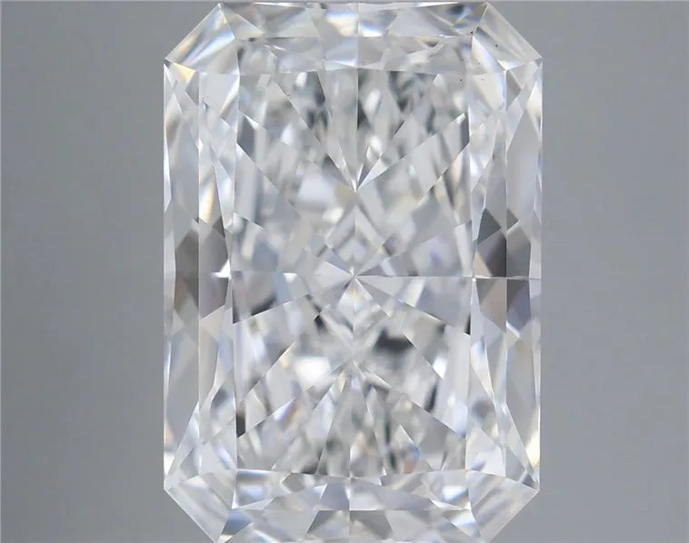 6.06ct Radiant Lab Grown Diamond (Colour E, Clarity VS1, IGI Certified)