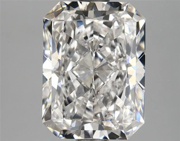 2.42ct Radiant Lab Grown Diamond (Colour E, Clarity VS2, IGI Certified)
